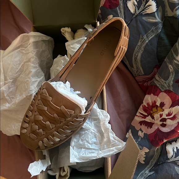 NWB Nisolo Almond Huarache Flats - Picture 5 of 6